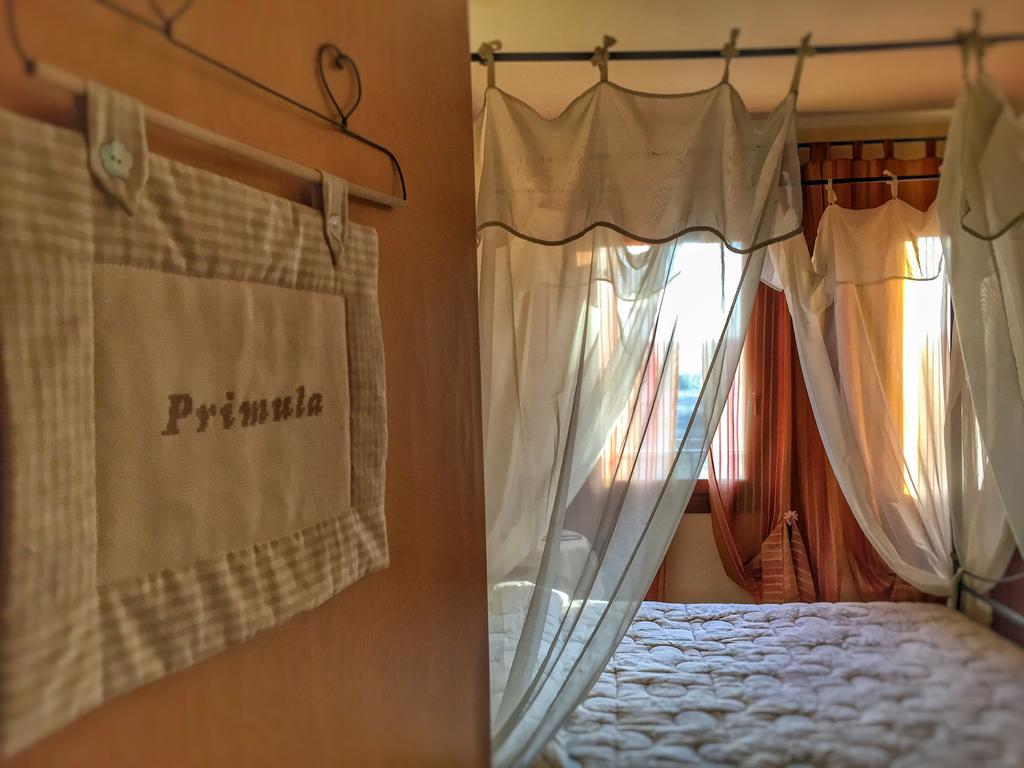 Agriturismo Borgo Tecla Rosa Luaran gambar
