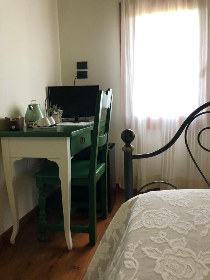 Agriturismo Borgo Tecla Rosa Luaran gambar